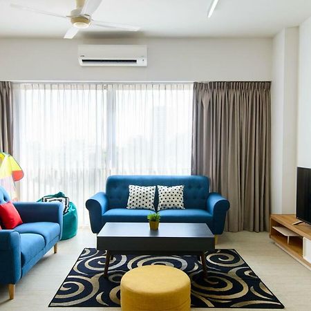 By The Sea Beach Front Apartment Batu Feringgi Εξωτερικό φωτογραφία
