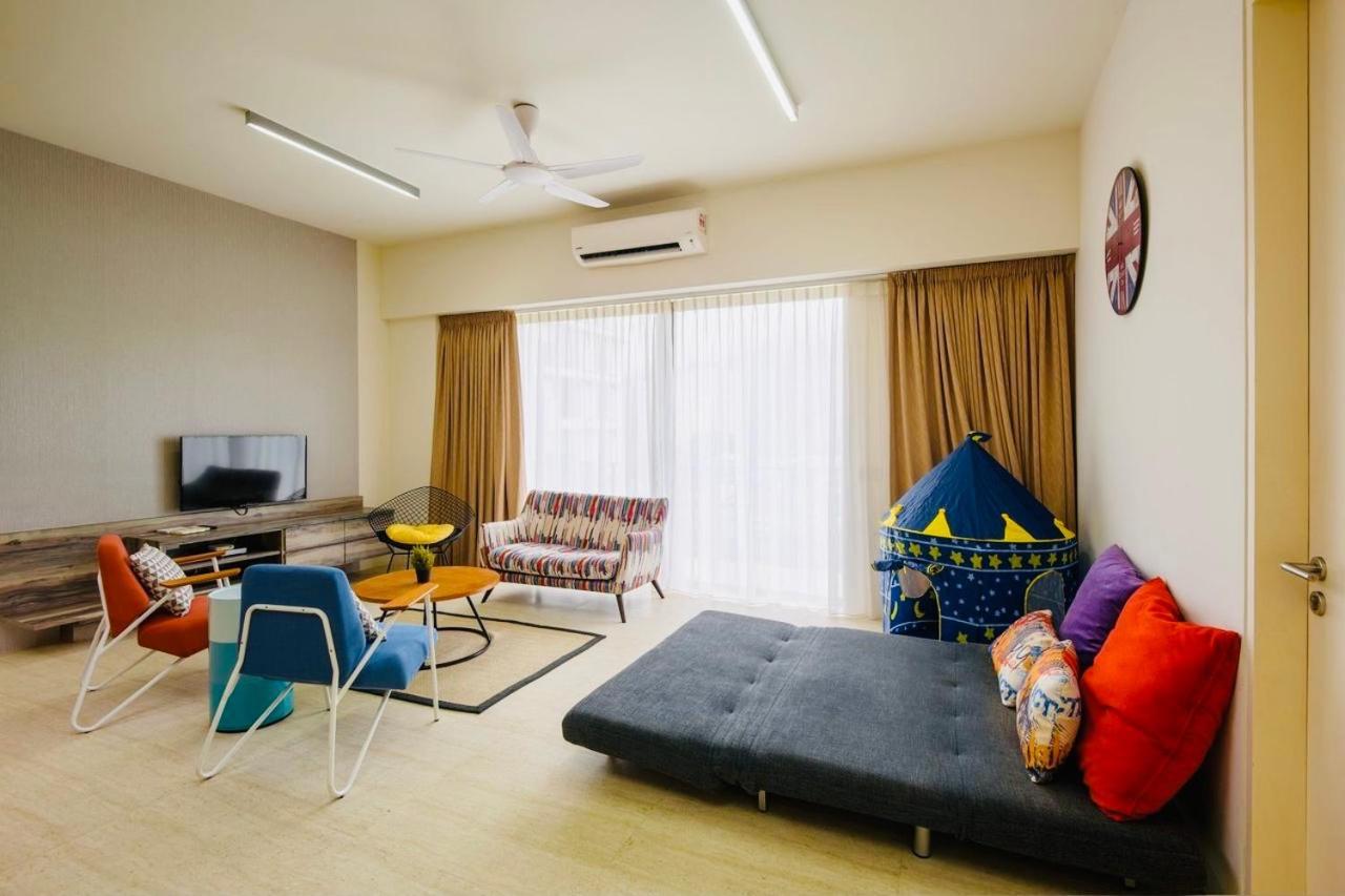 By The Sea Beach Front Apartment Batu Feringgi Εξωτερικό φωτογραφία
