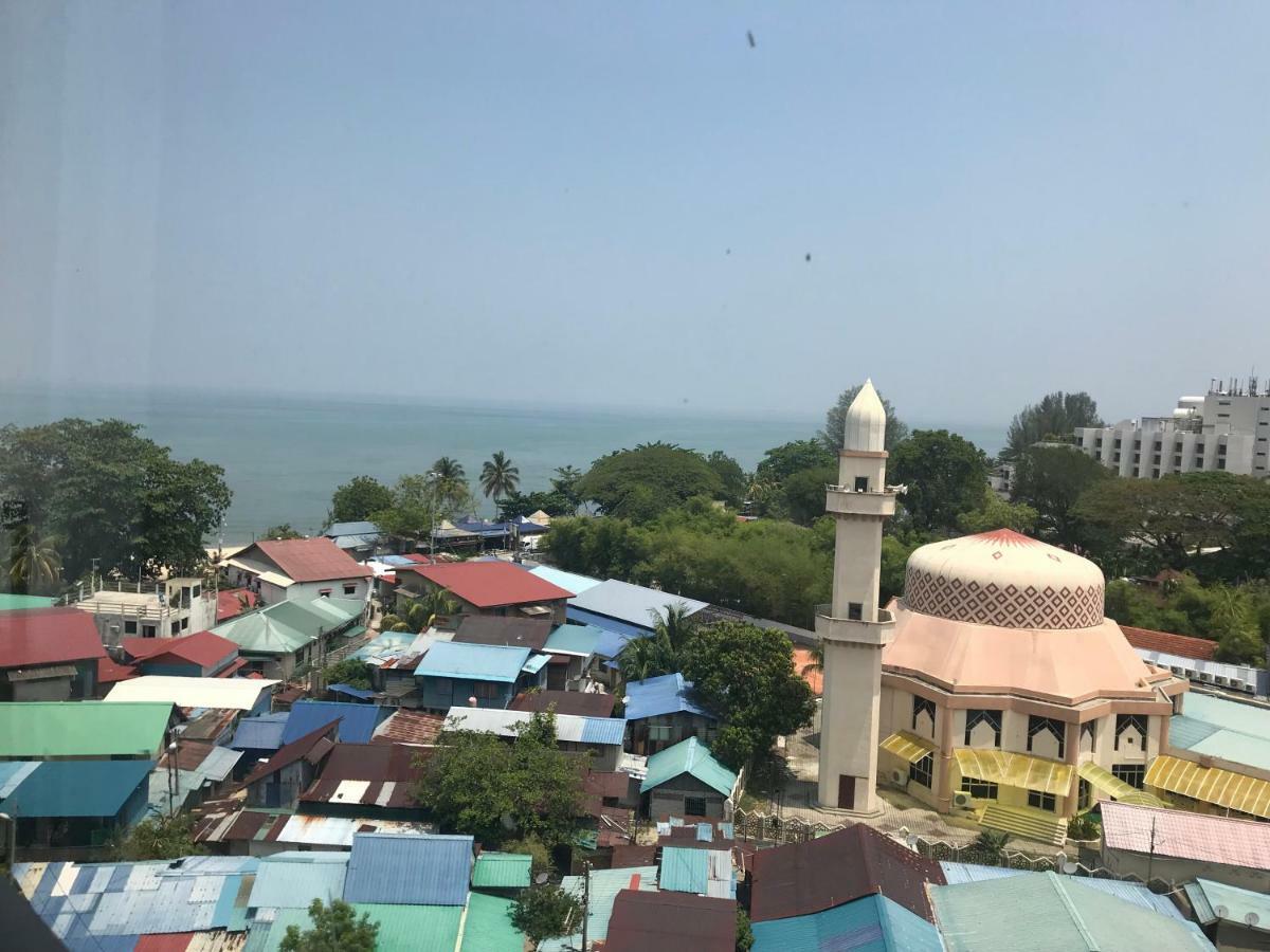 By The Sea Beach Front Apartment Batu Feringgi Εξωτερικό φωτογραφία