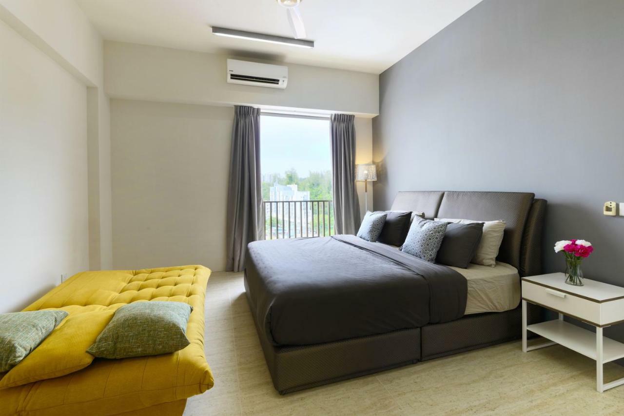 By The Sea Beach Front Apartment Batu Feringgi Εξωτερικό φωτογραφία